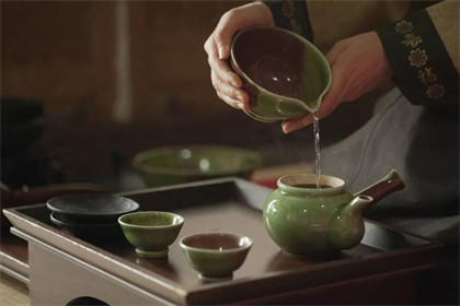 泰安临江市普洱茶回收绿色环保的选择与市场前景